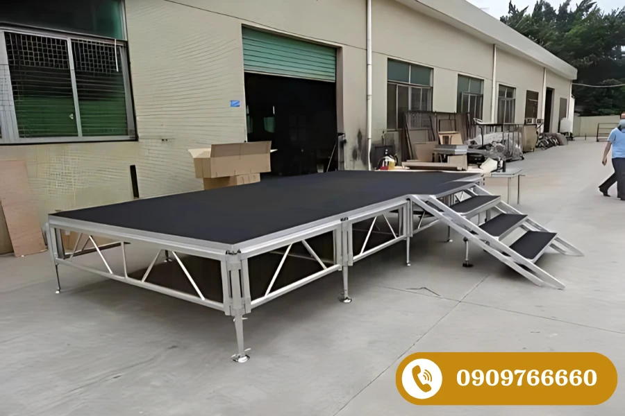 Vì sao nên chọn bục sân khấu lắp ghép cố định PT21B02-410 Nhật Minh?