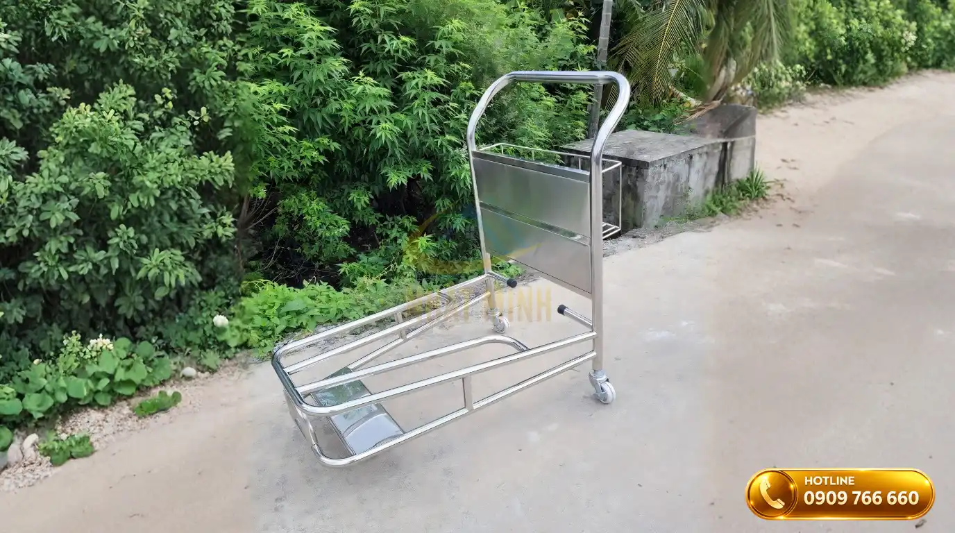 Bảng báo giá xe đẩy hành lý sân bay inox 304 cao cấp chịu tải trọng lớn tại xưởng Nhật Minh