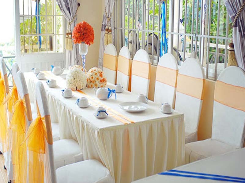 Dungcunhahangkhachsan – Địa chỉ cung cấp bàn ghế, áo ghế, khăn ăn cho nhà hàng khách sạn