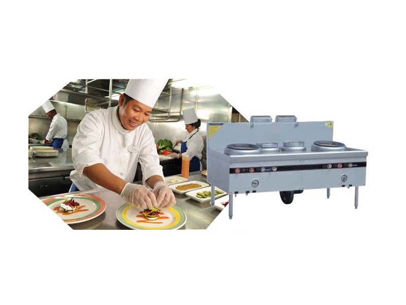 Bếp công nghiệp có 2 họng được làm từ inox sáng bóng, đảm bảo an toàn vệ sinh thực phẩm