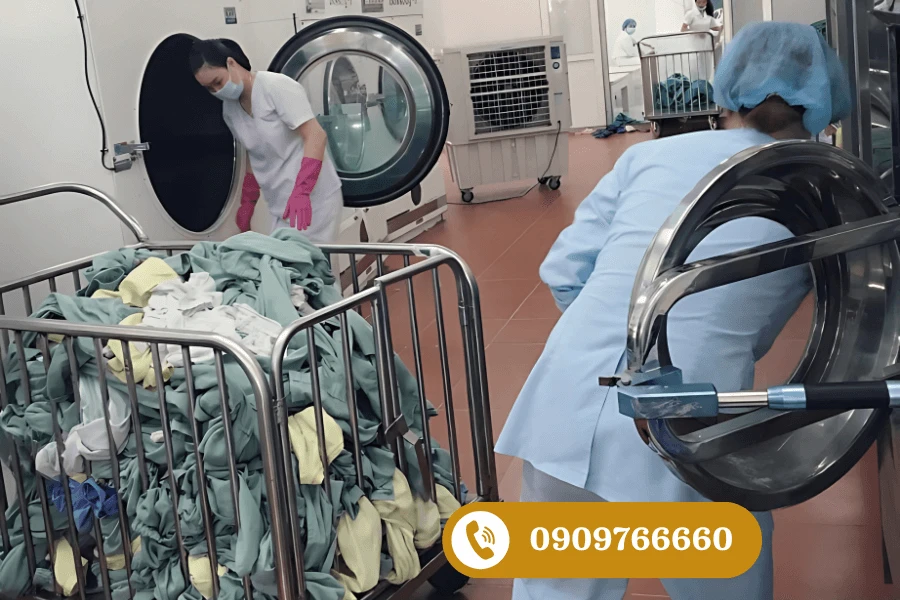 Xe đẩy giặt là gì? Công dụng của xe đẩy giặt là?