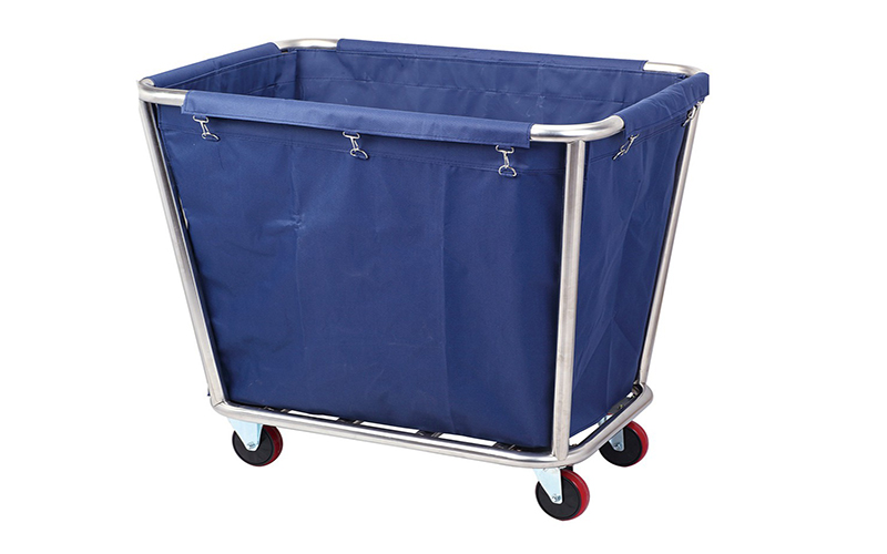 xe thu gom đồ dơ khách sạn