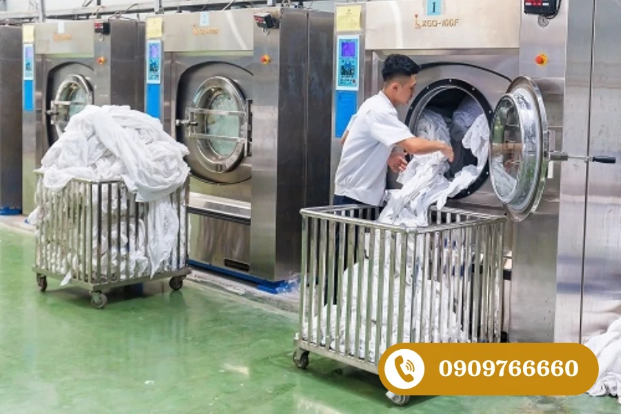 Xe đẩy thu gom đồ dơ là gì?