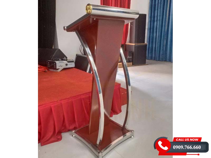 Thiết Kế Hiện Đại, Kết Hợp Tinh Tế Giữa Gỗ Và Inox