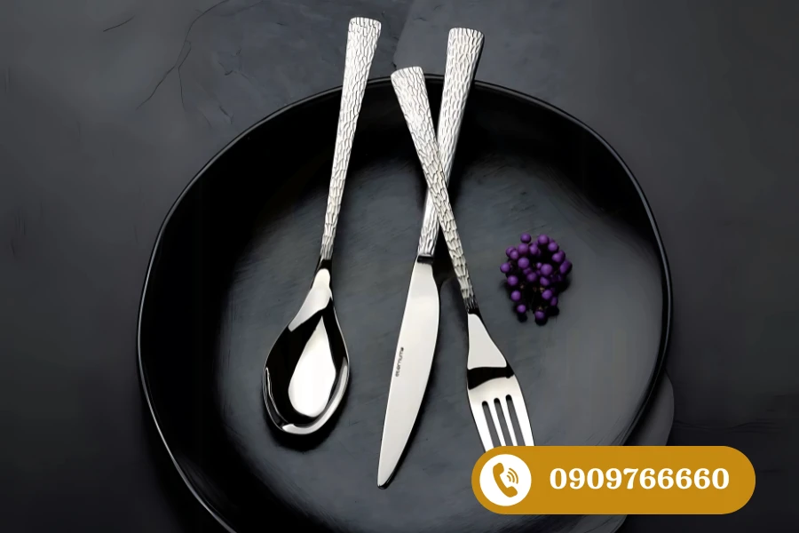 Bộ 3 món cơ bản: dao – muỗng – nĩa