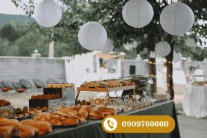 Vì sao cần lựa chọn kỹ dụng cụ buffet cho tiệc cưới ngoài trời?