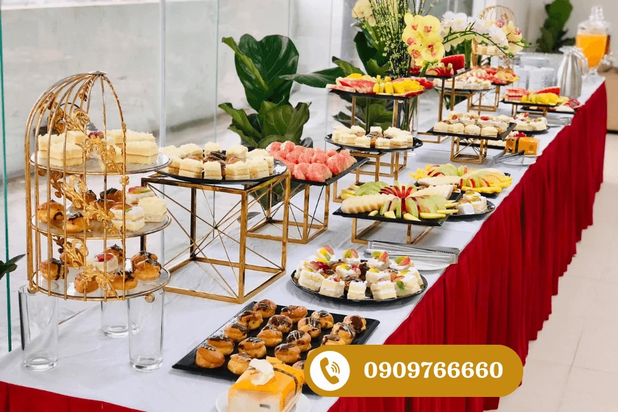 Giá kệ trưng bày thức ăn