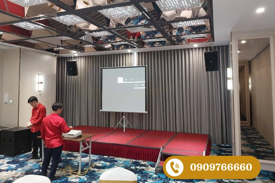 Sân khấu gấp gọn là gì và vì sao ngày càng phổ biến?