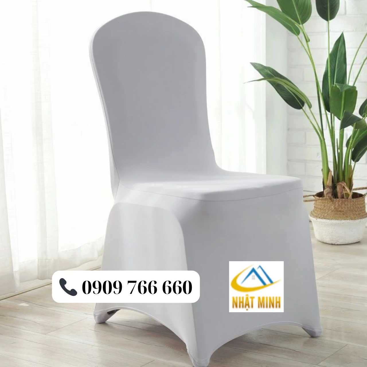 Áo ghế nhà hàng màu trắng