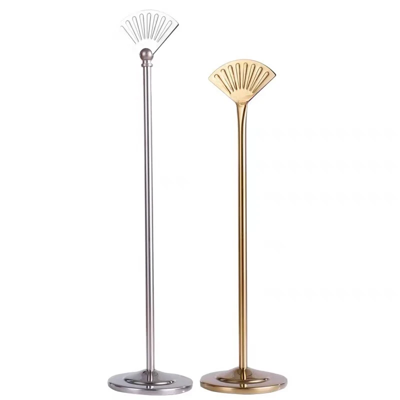 Cây kẹp thực đơn đứng