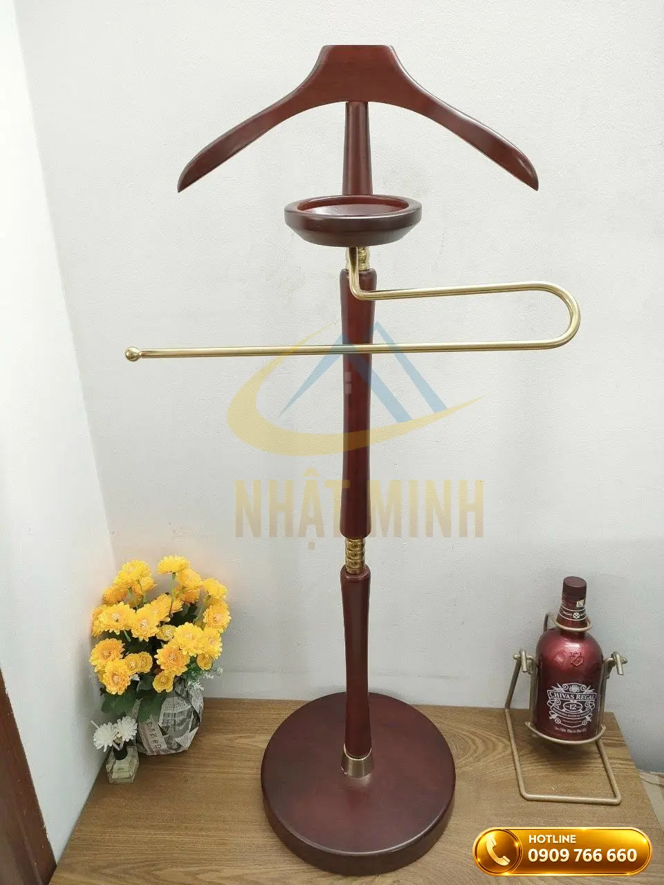 Cây treo quần áo vest gỗ có tay