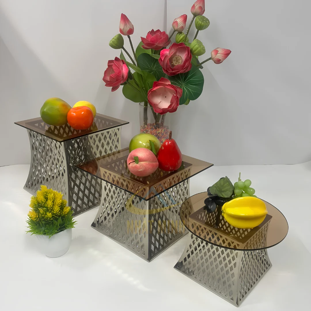 Giá kệ inox trang trí thức ăn quầy line buffet sang trọng