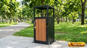 Thùng rác công viên cố định ốp gỗ nhựa bắt vít chắc chắn dưới nền gạch